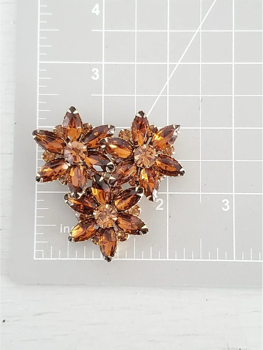 Vintage Triple Amber Brown Color Rhinestone Flower Cluster Brooch Pin